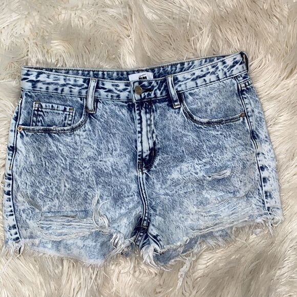 L&M acid washed distressed shorty shorts size large - Picture 12 of 12